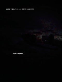 酒店约炮19岁大奶上门兼职嫩妹，胸大态度好，小伙体力棒疯狂抽插得妹子呻吟超大声，没有辜负这对豪乳