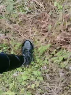 2020.2.17【金莲小仙女】重庆妹子到农村勾搭,撒尿掰穴露臀秀奶第03集