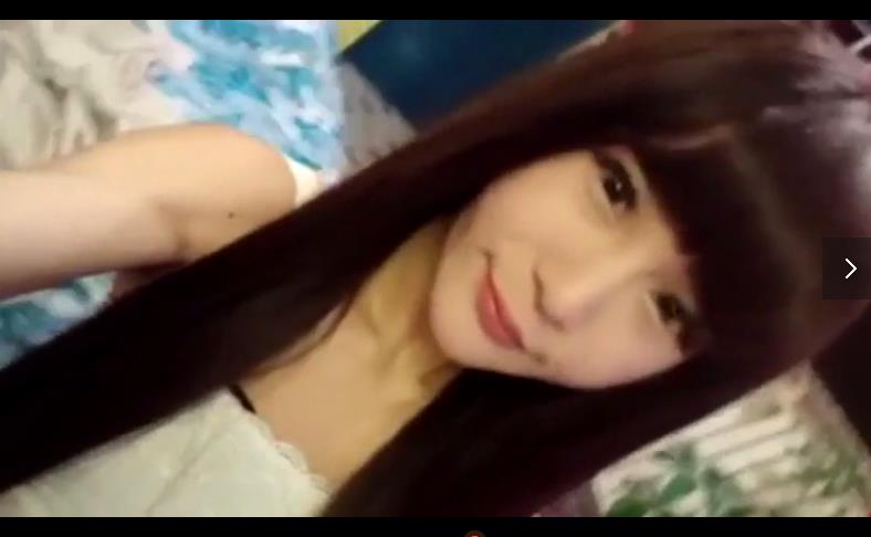 长发齐刘海萌妹子诱惑的口活,妹子看着挺清纯,超萌超可爱,没想到口活这么好