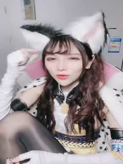 您的私人宠物胡桃妹妹,全程露脸情趣COS装诱惑,激情大秀揉奶玩逼淫声荡语,自己抠穴浪叫呻吟精彩不要错过第01集