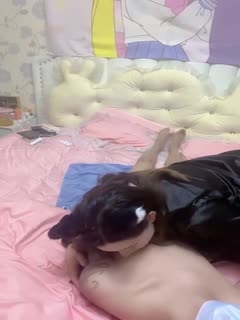 合肥Ts娇娘:疼就说啊宝贝,没有想被妈妈把逼操烂的,想被妈妈玩射的!