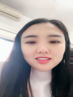 高端女白领上着班的刺激,漏出骚奶子揉捏秒脱裤子给狼友看逼差点被发现好刺激,到厕所尿尿自慰揉奶给狼友看