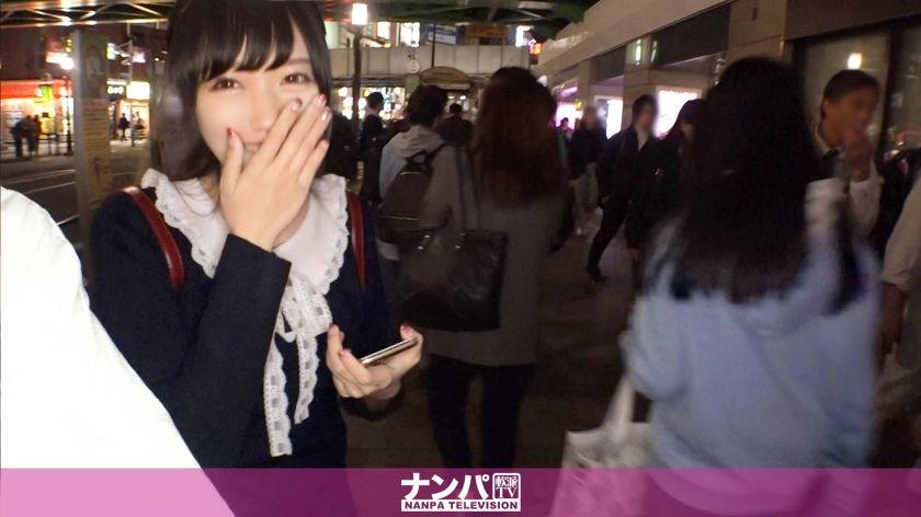 - マジ軟派、初撮。 ナンパして友達になりソフレに昇格→それだけでは終わらずキスをしておっぱいを揉めば、男優のテクに感じてセックスも許してしまう。激しいピストンに体をビクビク跳ねさせて何度もイきまくる！.