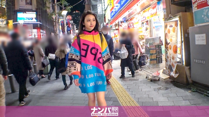 - マジ軟派、初撮。 『ネオンカラーの級読モは勢いでヤラせてくれるのか！？』顔もカラダも級！インタビュー(というテイ)でホテルに連れ込み、スナップ撮影のフリして自慢の美尻に触りまくり！「何してるんですか…んっ！？」キスで口を塞ぎ、ニットの上から乳を揉み、そのまま勢いに任せて読モはヤラせてくれるのか！？.