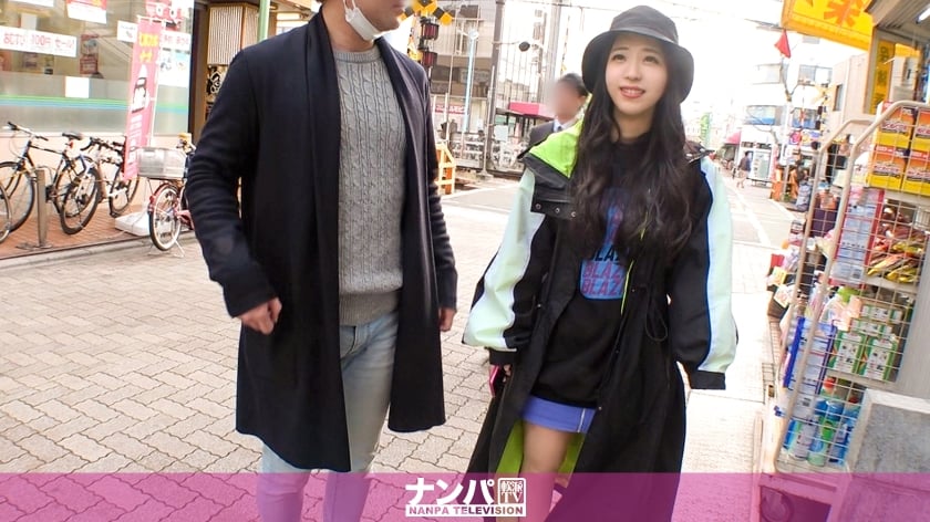 - マジ軟派、初撮。 商店街でナンパした筋肉フェチのお洒落ガール警戒心むき出しだった彼女が男の筋肉を見た途端テンションブチ上げ屈強なカラダに激しく抱かれて蕩け顔.