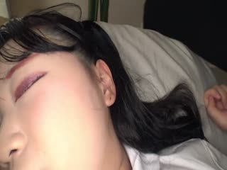 766ESDXS-010 仮名(ひろ) お寝んねJ●パコパコ中出し