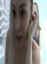 快放开枕头！让我狠狠操你的骚穴