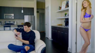 骚闺蜜共享我的帅气男友，双飞伺候他爽到翻白眼