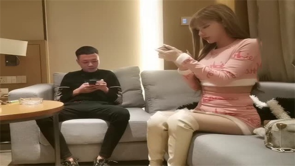 文轩探花：黄先生天价包养大圈女神，娇喘连连高潮不断！