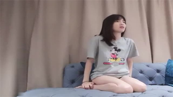 小宝寻花：高颜值御姐性感出击，火辣服务让你欲仙欲死！